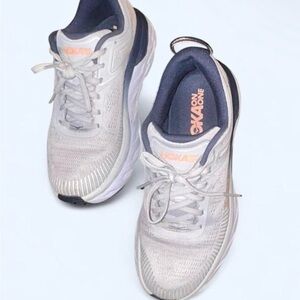 Comfy Hoka One Bondi 7 Wide Size Women’s 7.5 Running Shoe in Blue & Off White